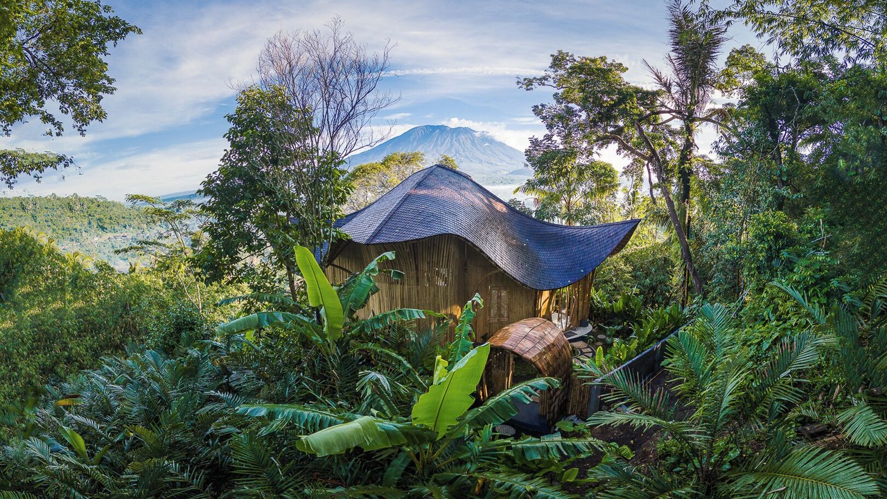 Photo of Outdoor in Selat