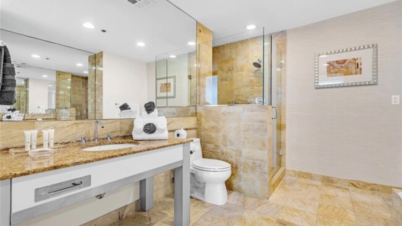 Photo of Bathroom in Brickell