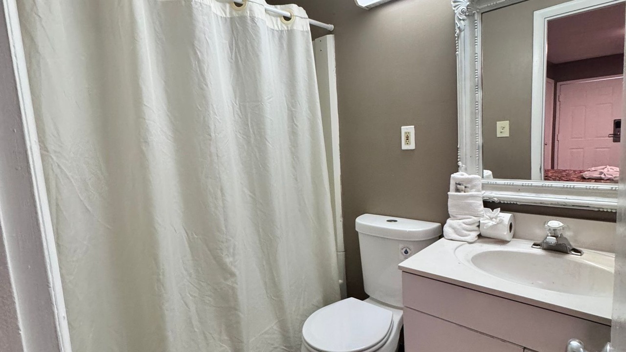 Photo of Bathroom in Elizabeth
