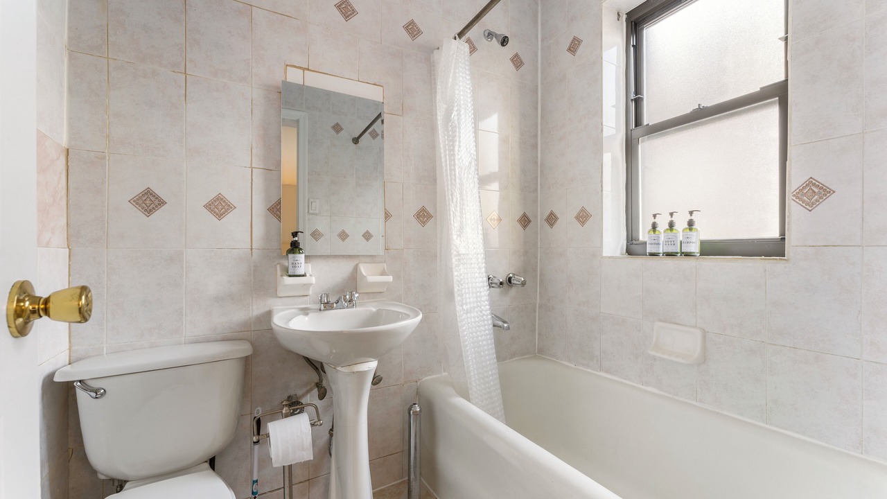 Photo of Bathroom in Bay Ridge