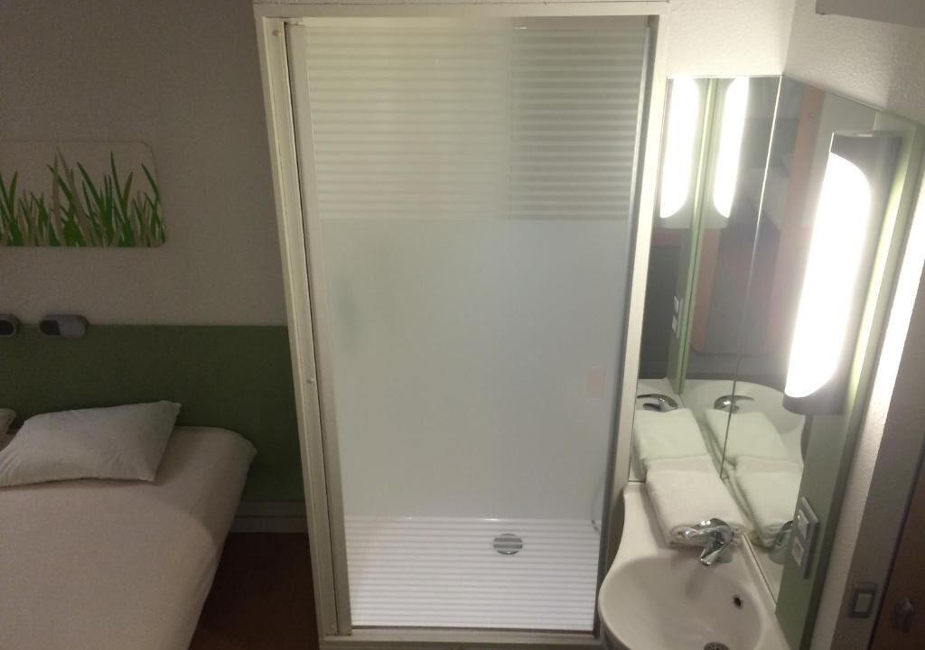 Photo of Bathroom in Vitry-sur-Seine