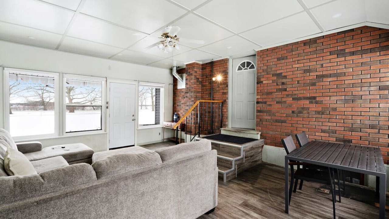 Photo of Livingroom in Virgil