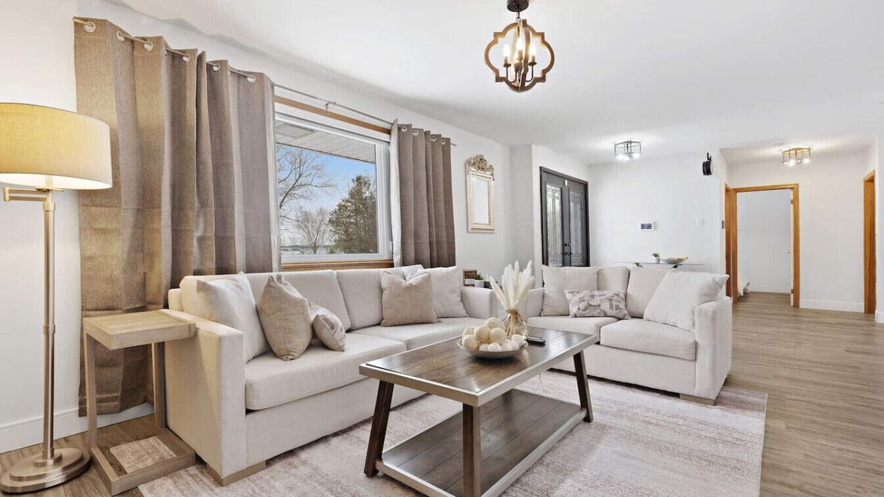 Photo of Livingroom in Virgil