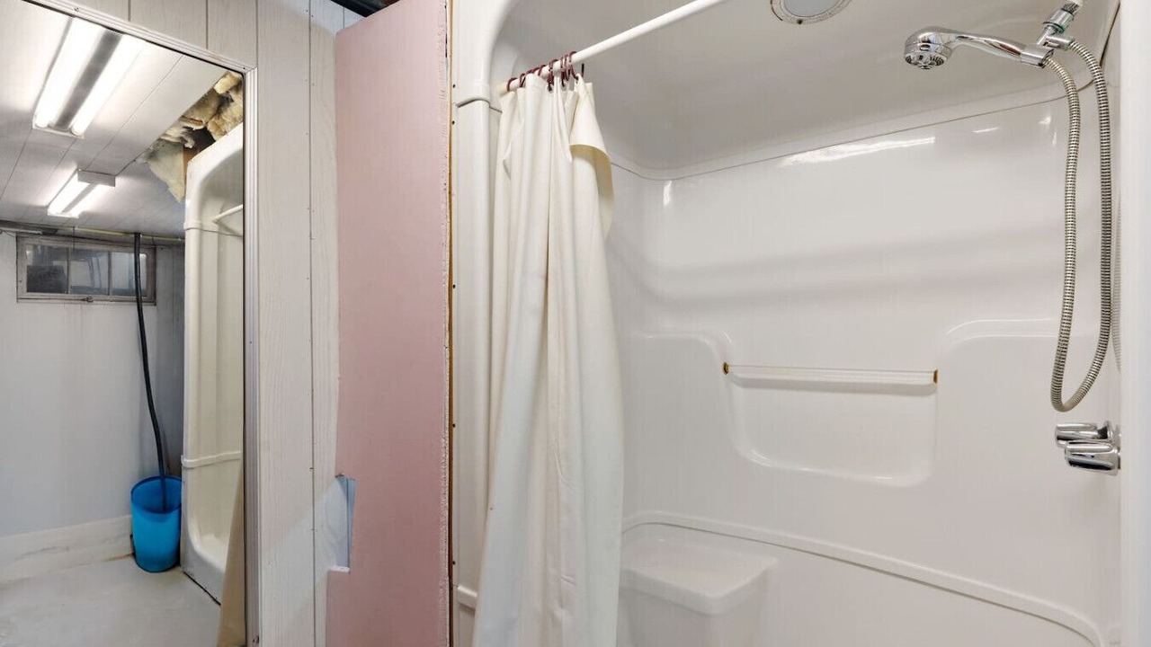 Photo of Bathroom in Virgil