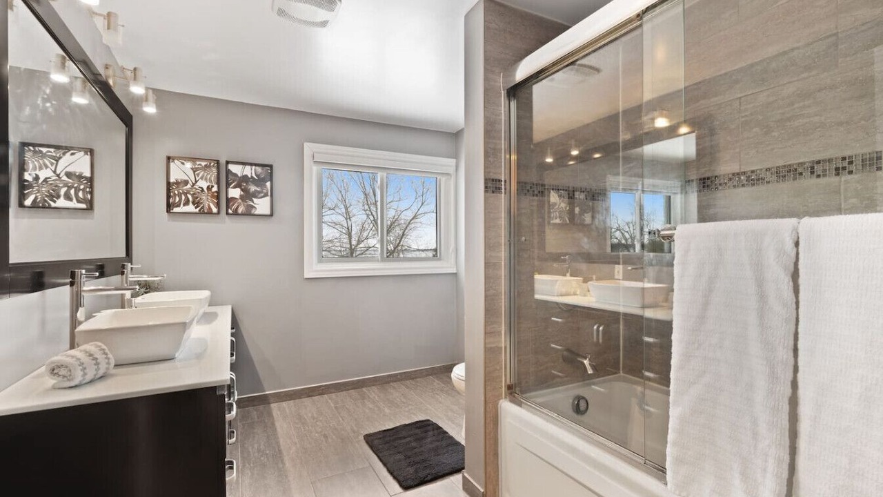 Photo of Bathroom in Virgil