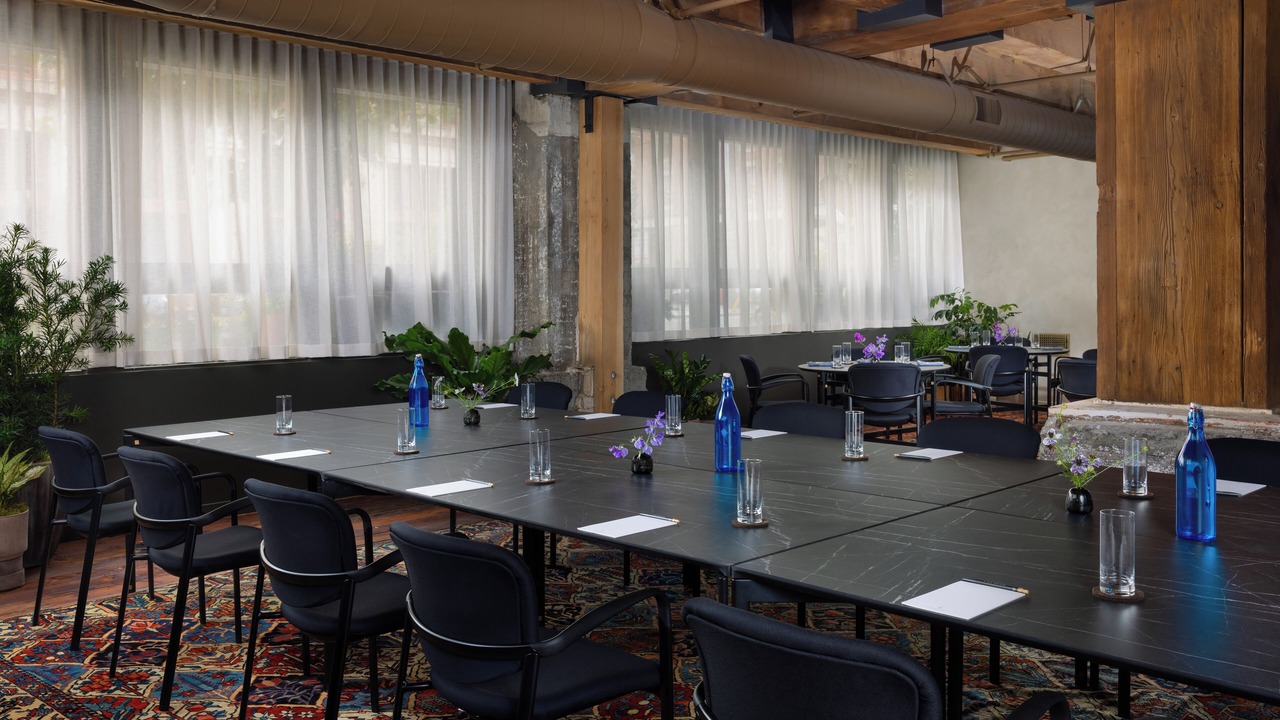 Photo of Others in Pioneer Square