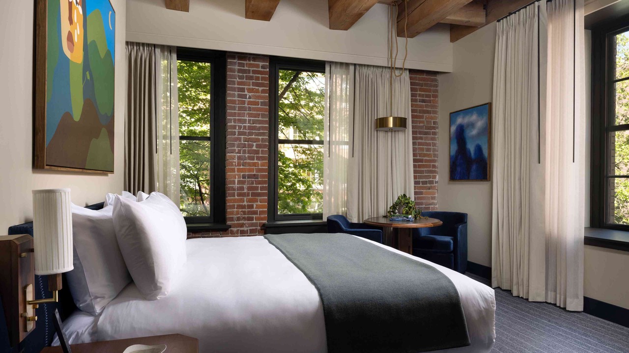 Photo of Others in Pioneer Square