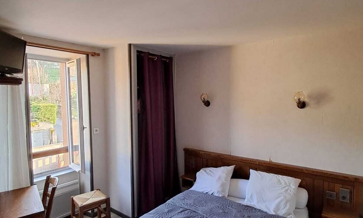 Photo of Bedroom in Lassouts