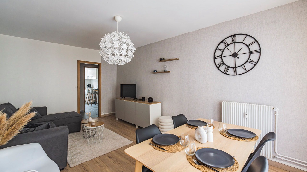 Photo of Others in Coutures