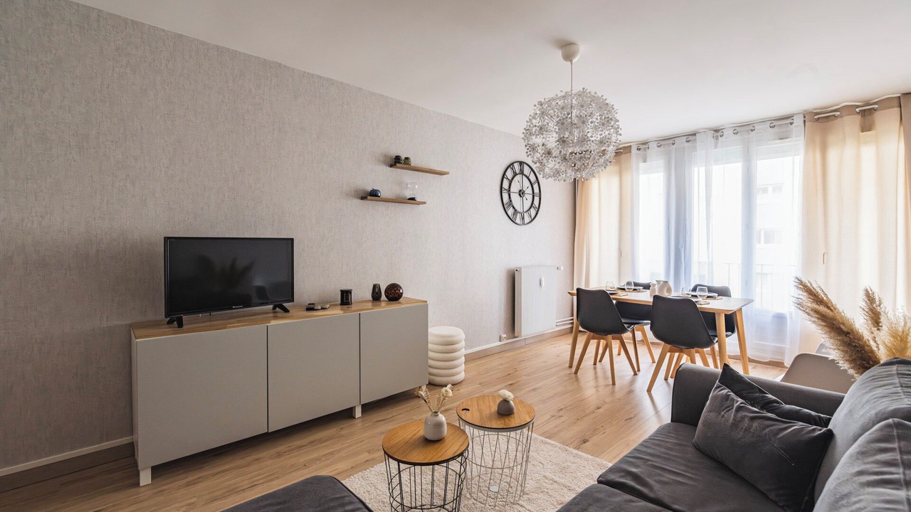 Photo of Others in Coutures