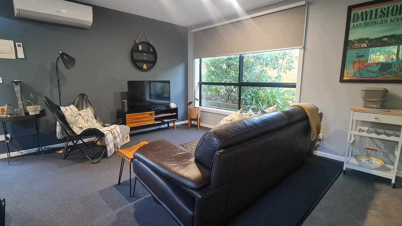 Photo of Others in Hepburn