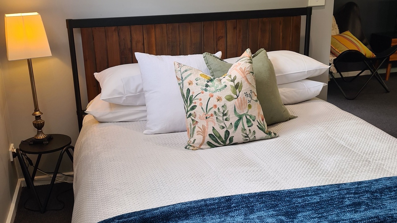 Photo of Others in Hepburn