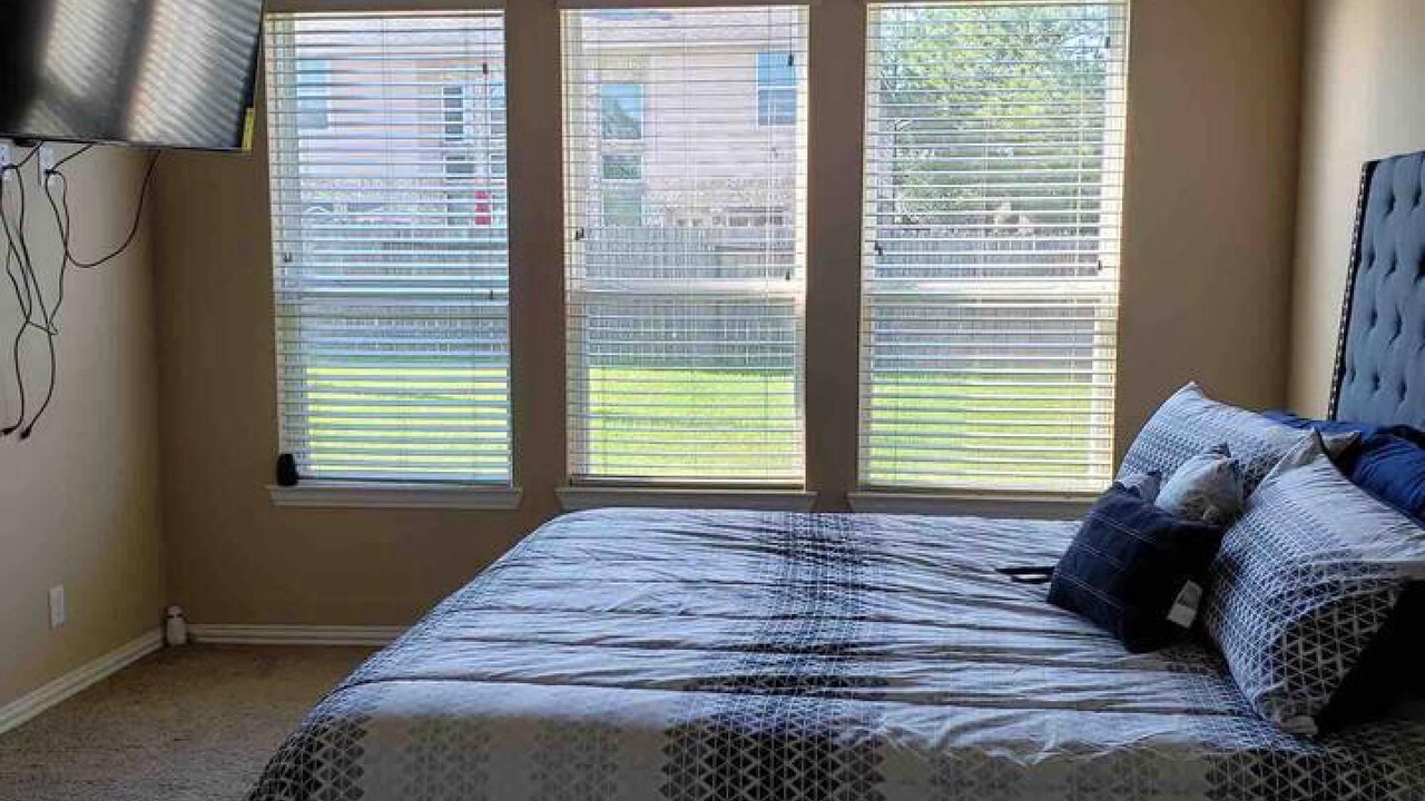 Photo of Bedroom in Humble