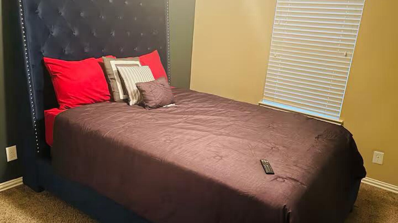 Photo of Bedroom in Humble
