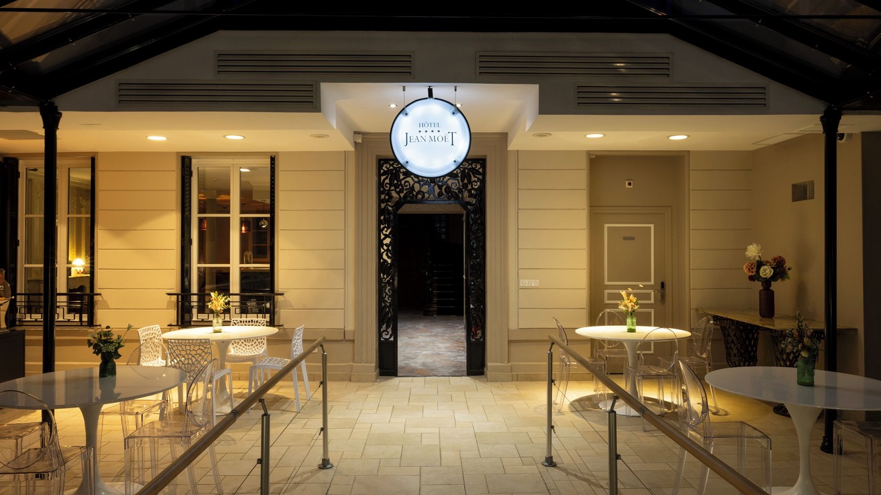 Photo of Others in Epernay