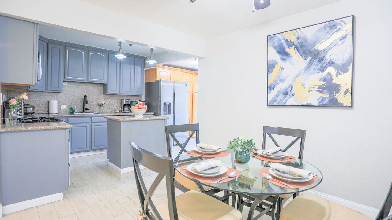 Photo of Livingroom in Sunnyvale