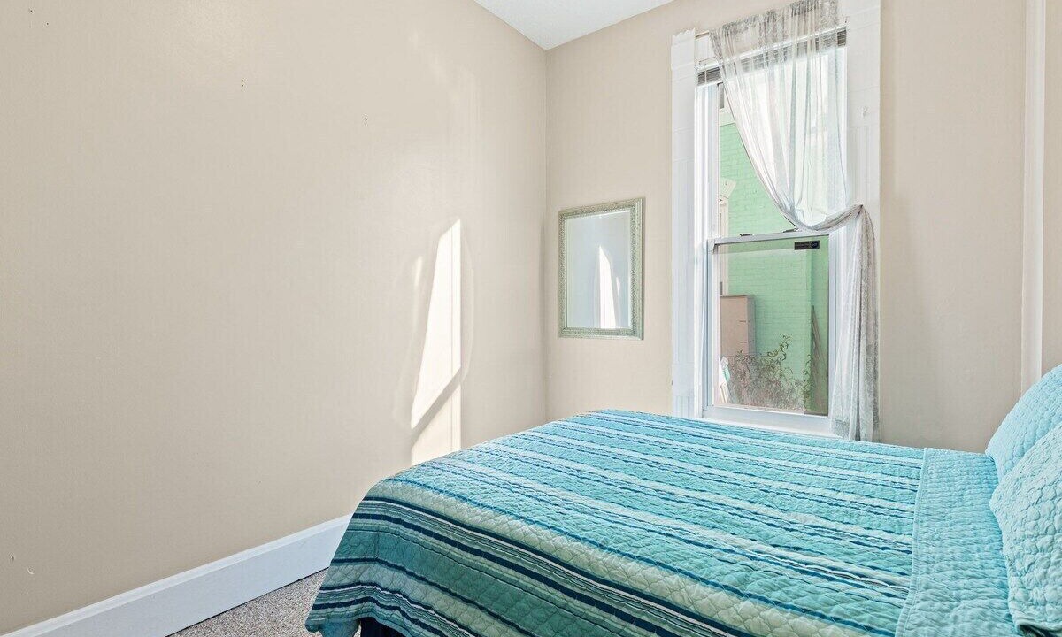 Photo of Bathroom in Babe Denny