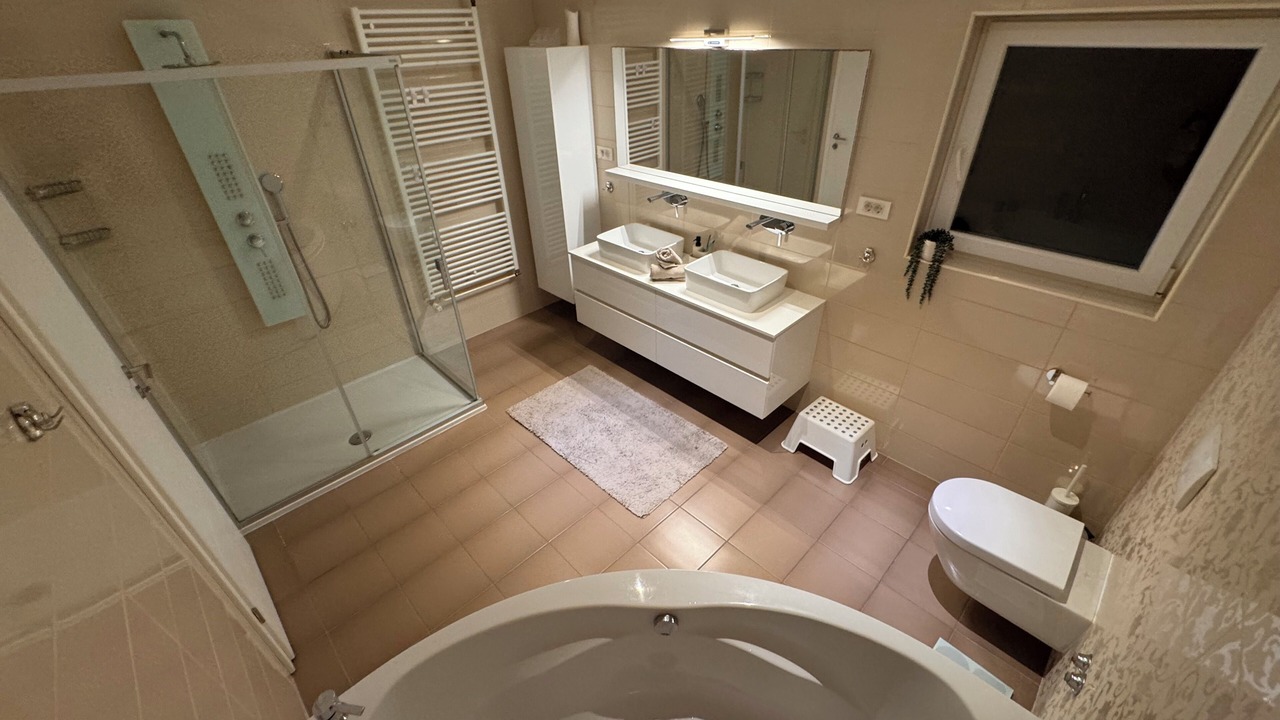 Photo of Bathroom in Kampor