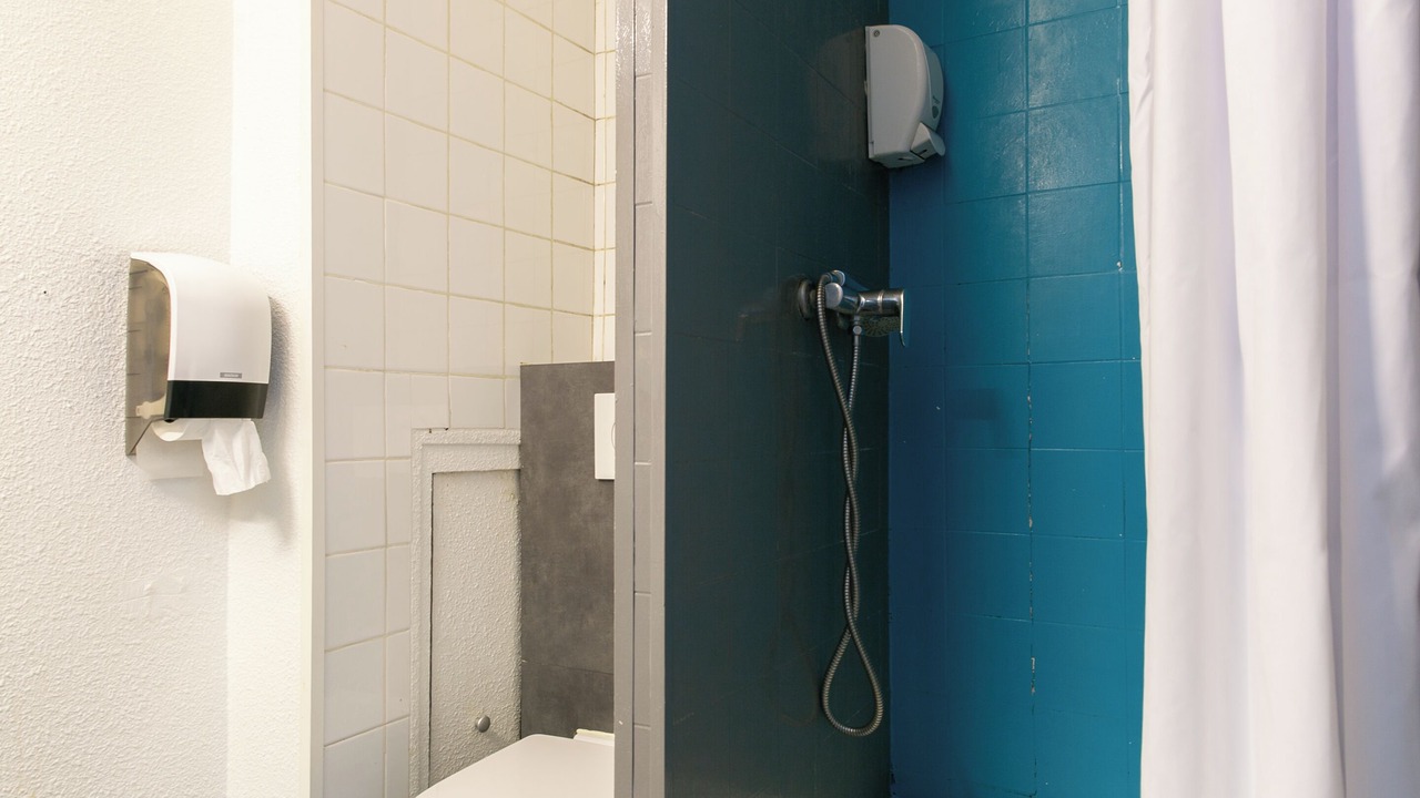 Photo of Bathroom in Richebourg - Saint-Clement
