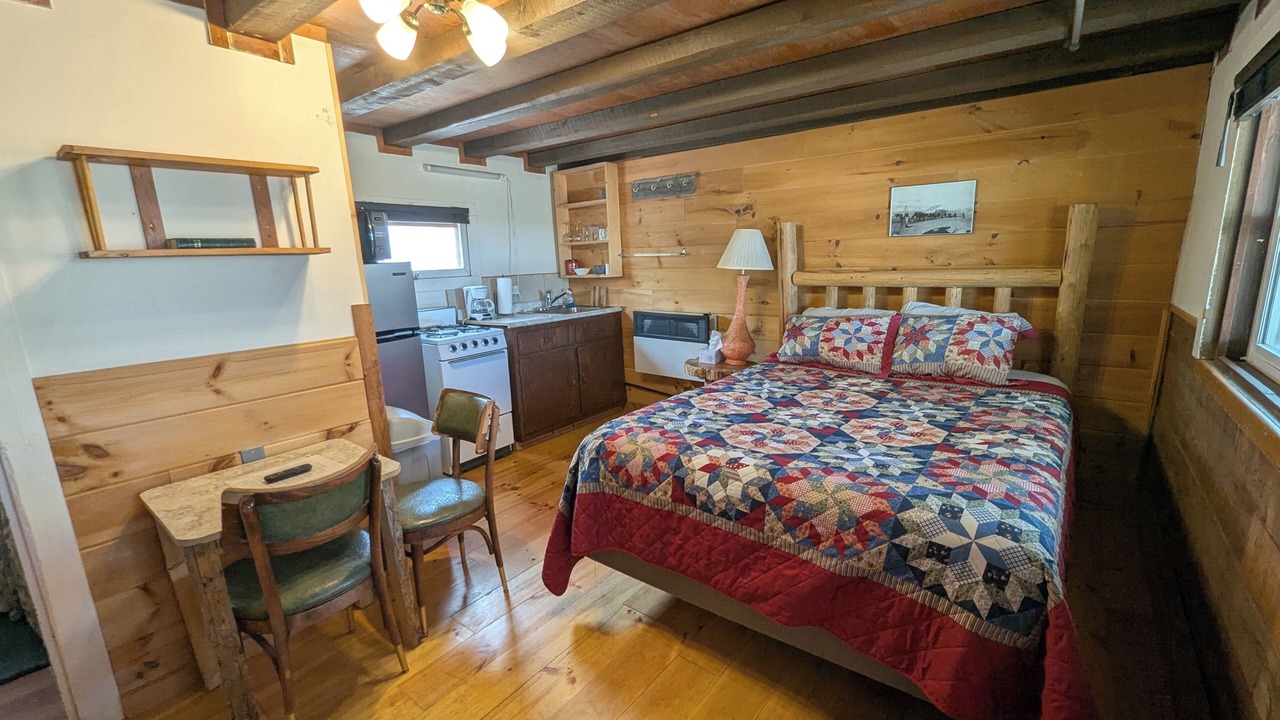 Photo of Bedroom in Saratoga