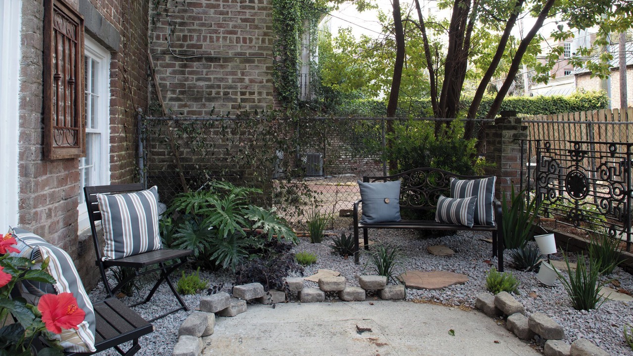 Photo of Patio Balcony in Historic District - North