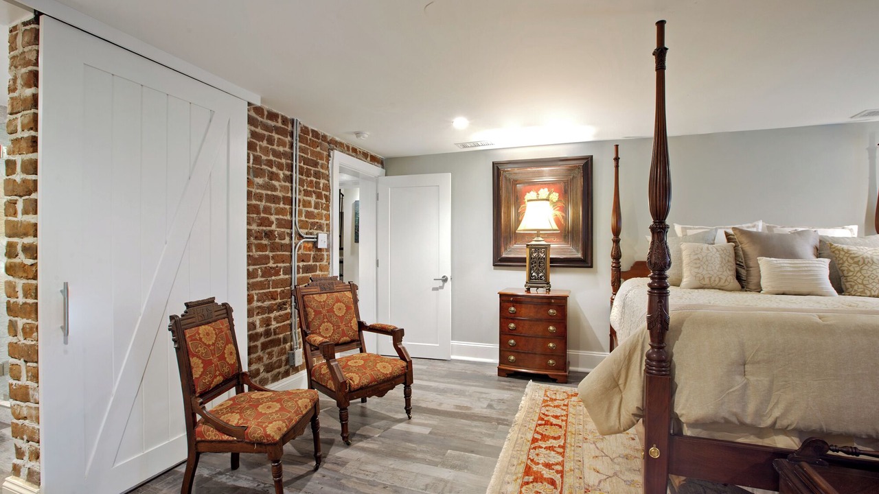 Photo of Others in Historic District - North