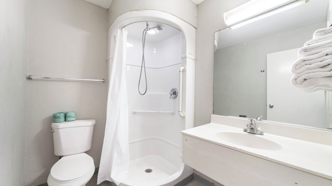 Photo of Bathroom in Blue Springs