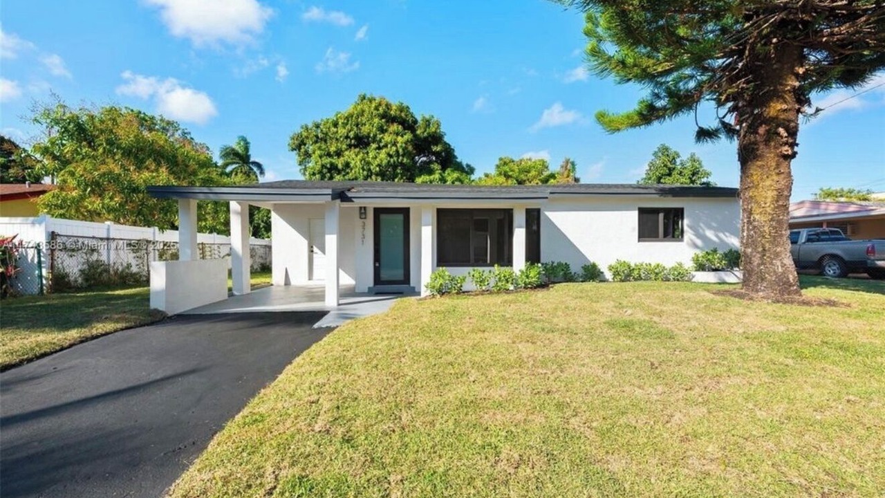 Photo of Outdoor in Lauderhill