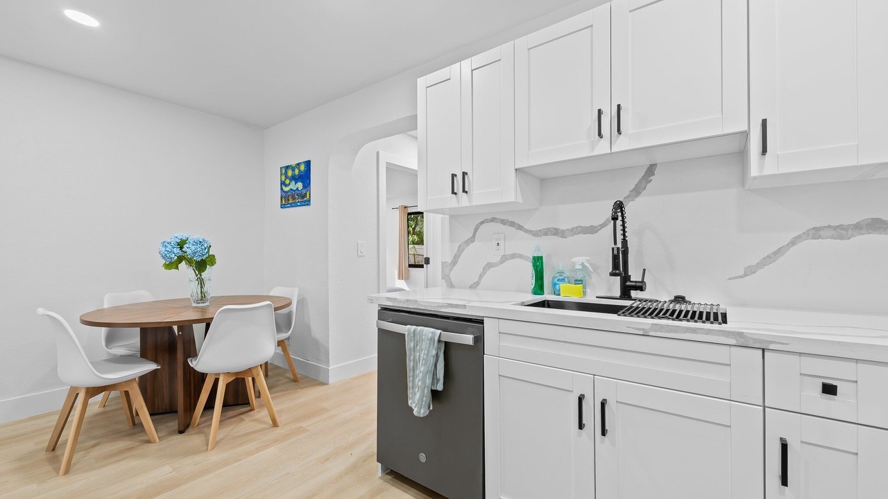 Photo of Kitchen in Lauderhill