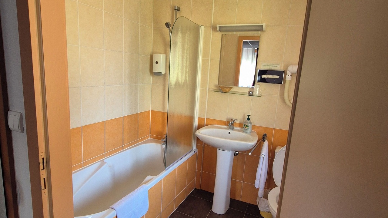 Photo of Bathroom in Battenheim