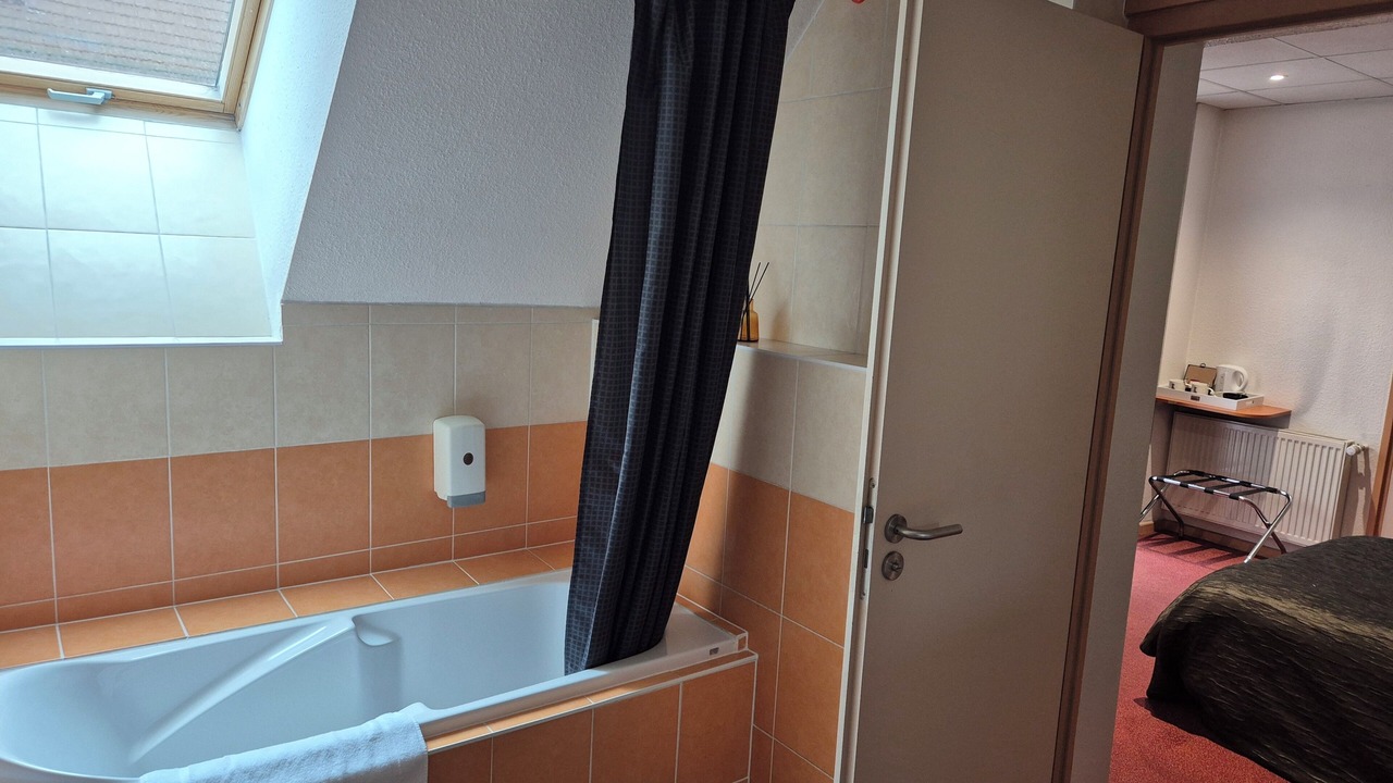 Photo of Bathroom in Battenheim