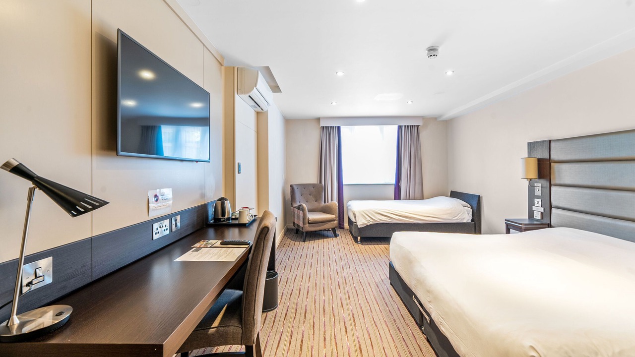 Photo of Bedroom in Sidcot