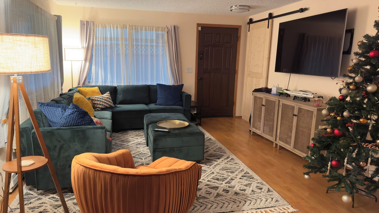 Photo of Livingroom in East Olympia