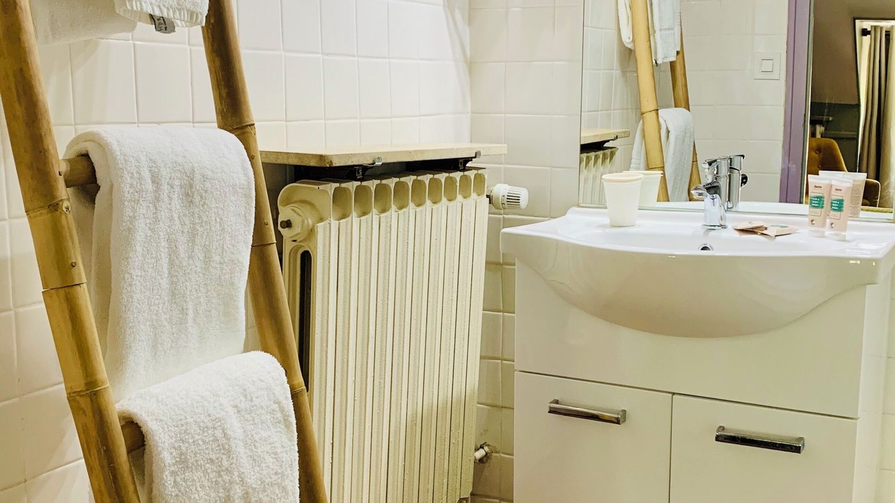 Photo of Bathroom in Aisey-sur-Seine