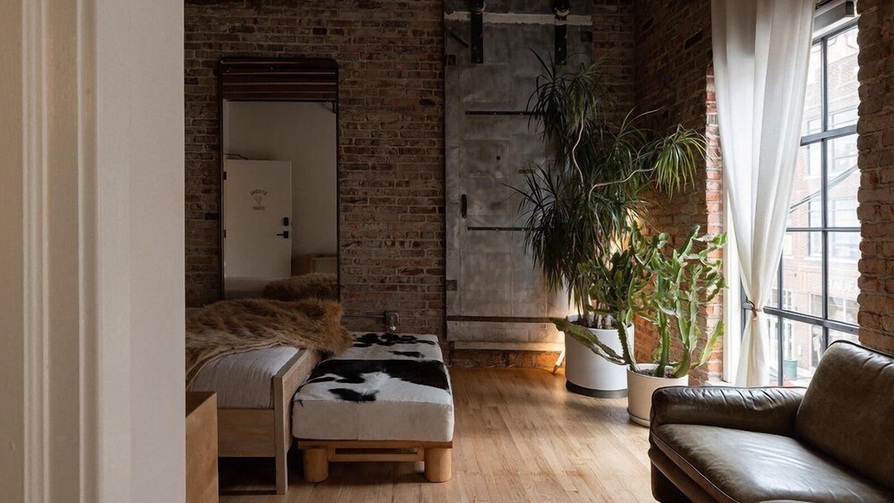 Photo of Others in Crossroads Arts District