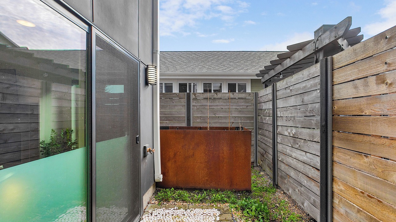 Photo of Others in Seattle