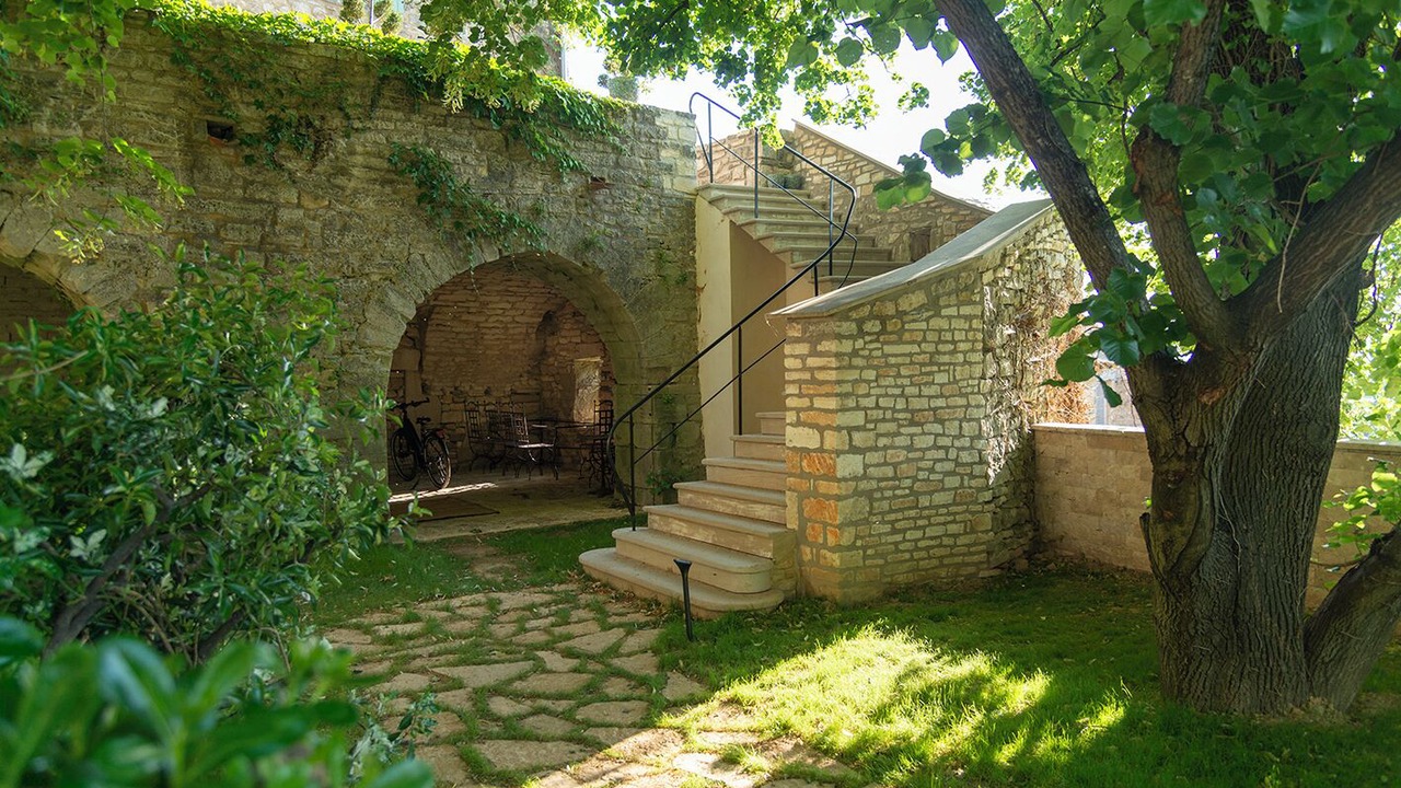 Photo of Outdoor in Barjac