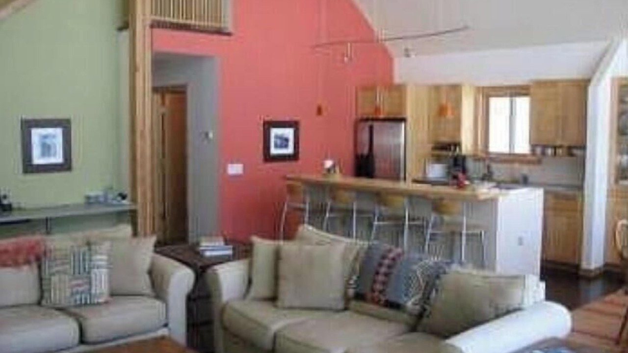 Photo of Livingroom in Northwoods Beach