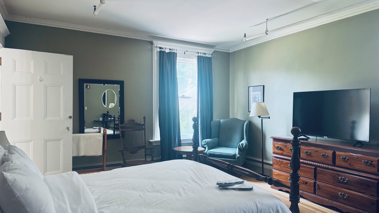 Photo of Bedroom in Adams