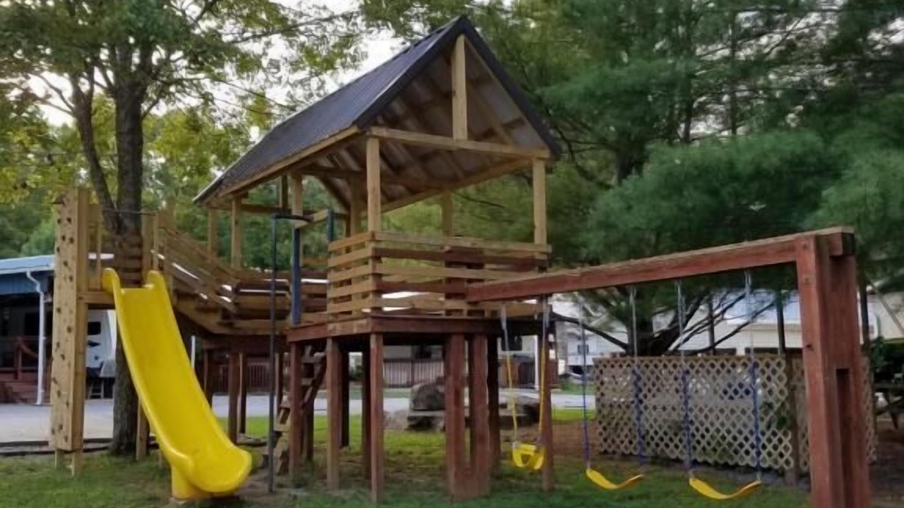 Photo of Others in Jamestown