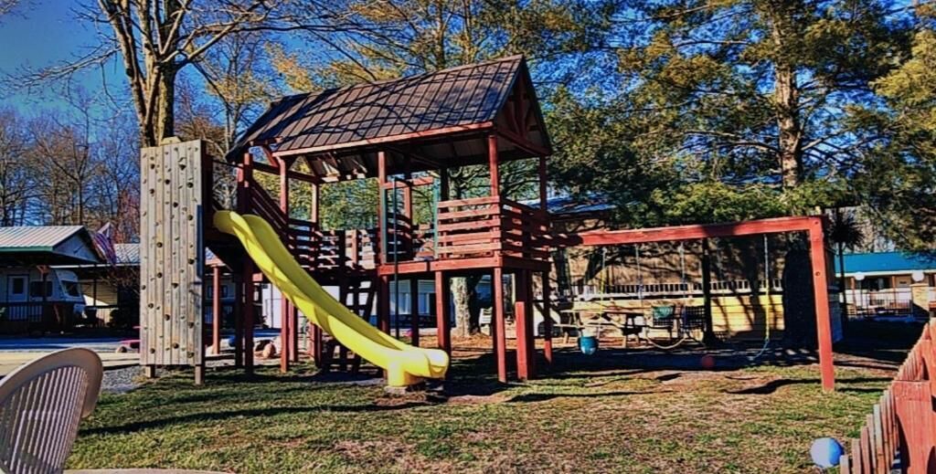 Photo of Others in Jamestown