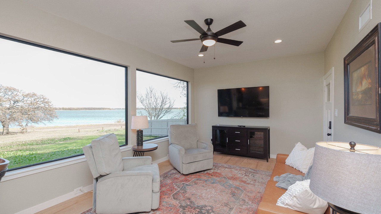 Photo of Livingroom in Little Elm