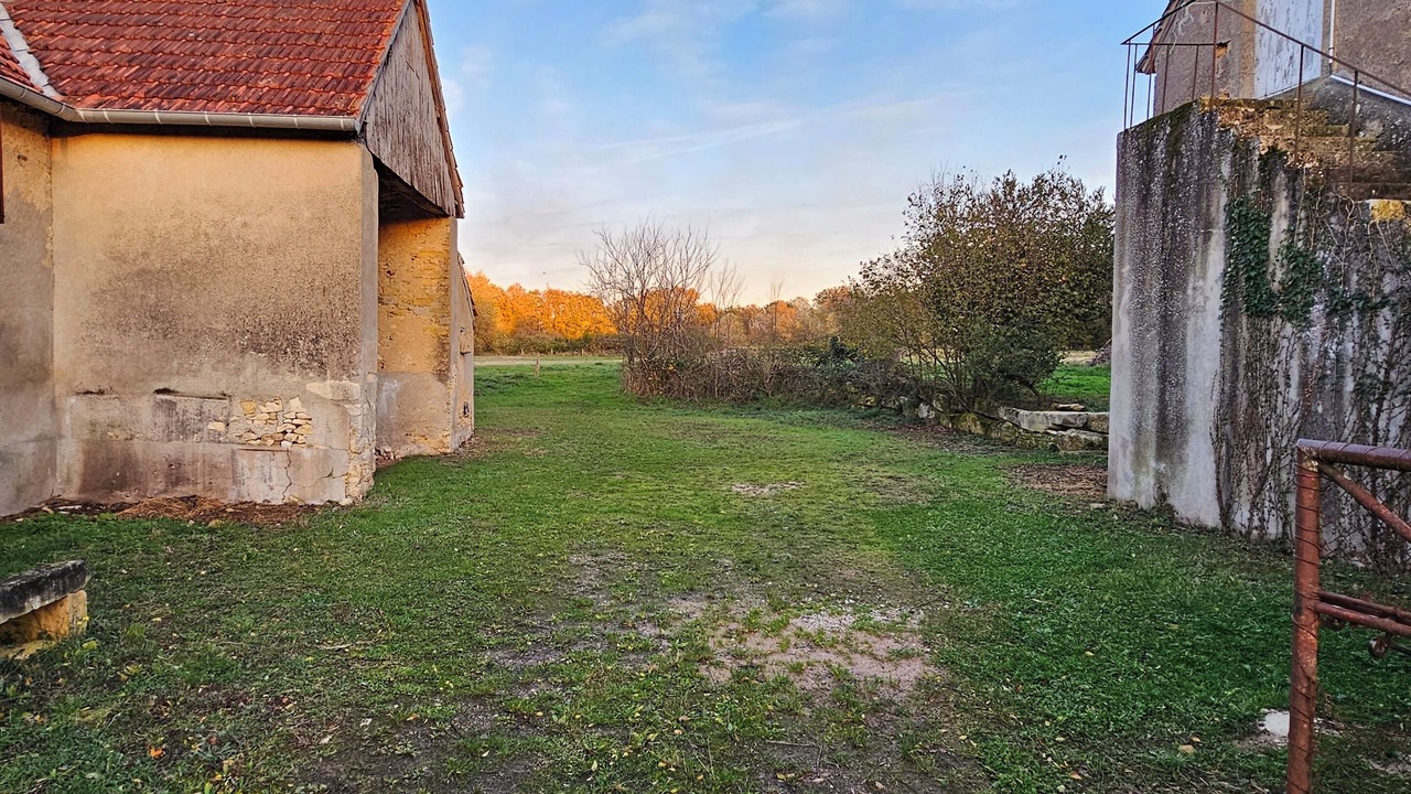 Photo of Outdoor in Thaumiers