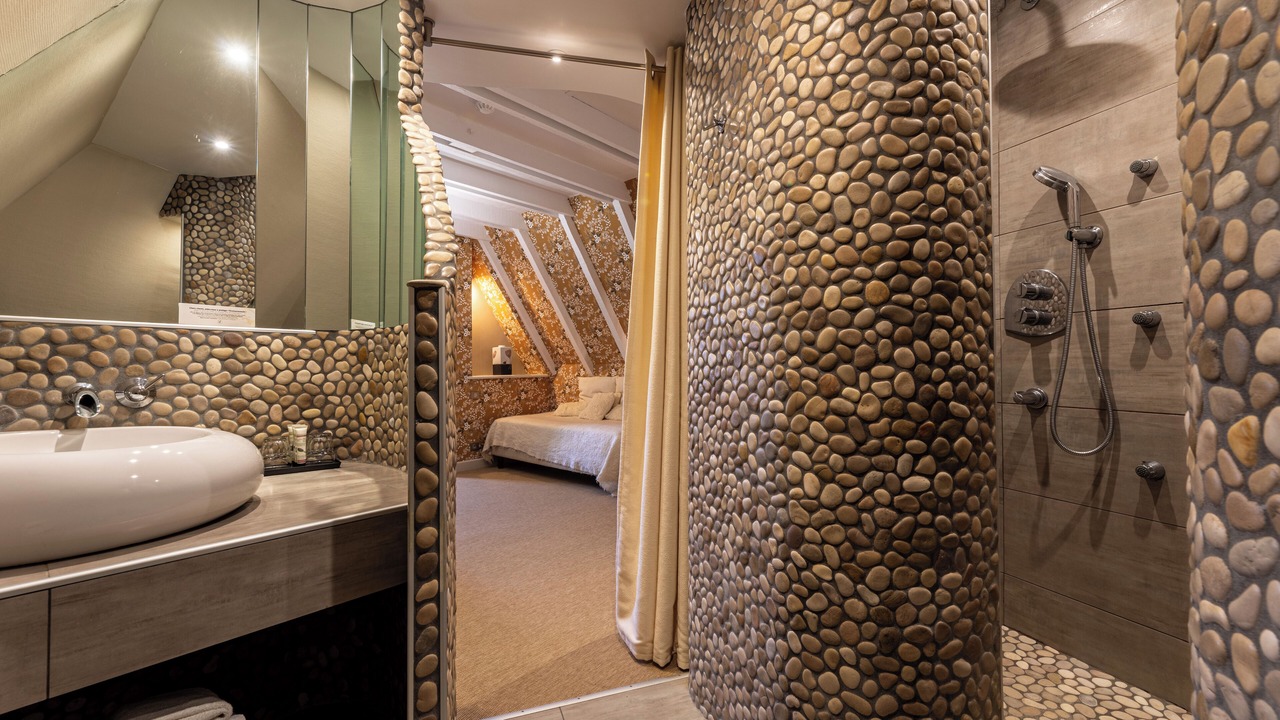 Photo of Bathroom in Salers
