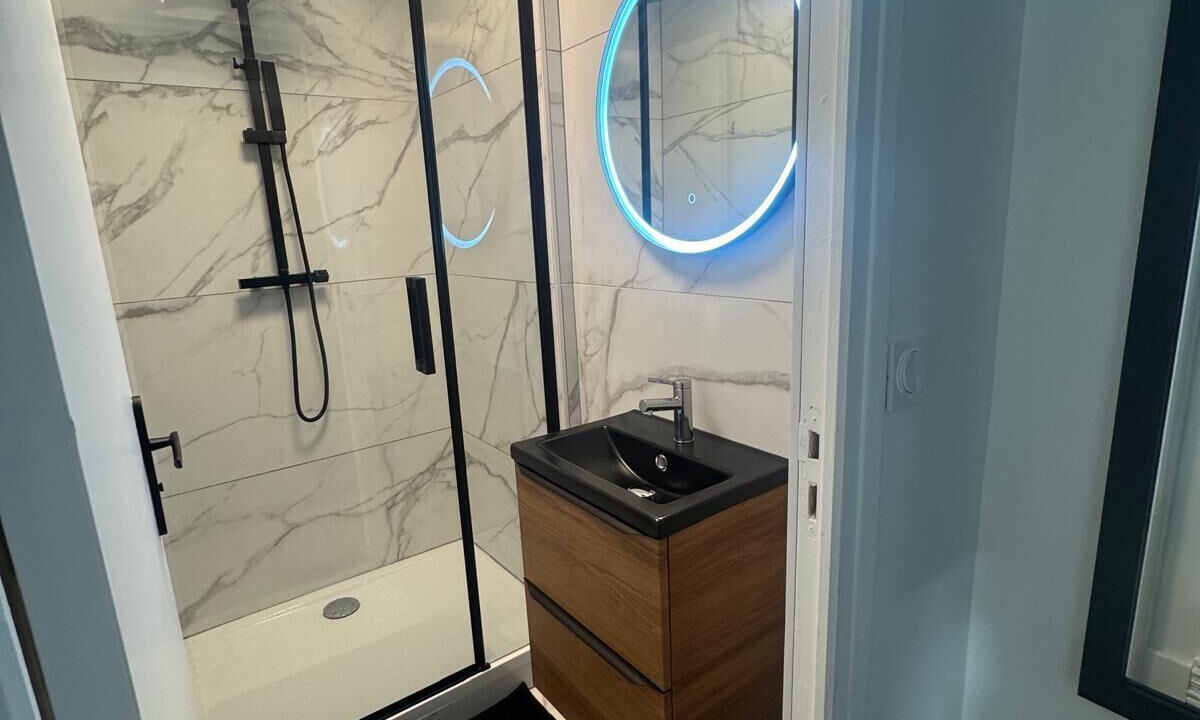 Photo of Bathroom in Pont-du-Chateau