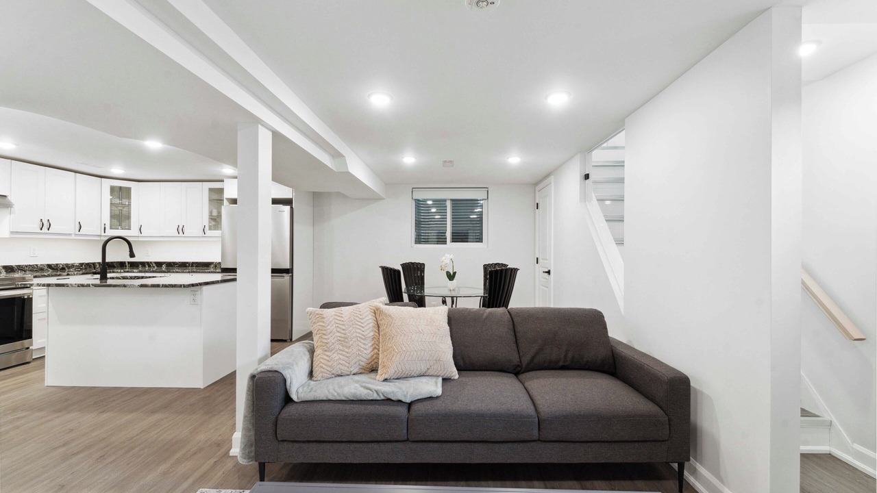 Photo of Livingroom in Bells Corners