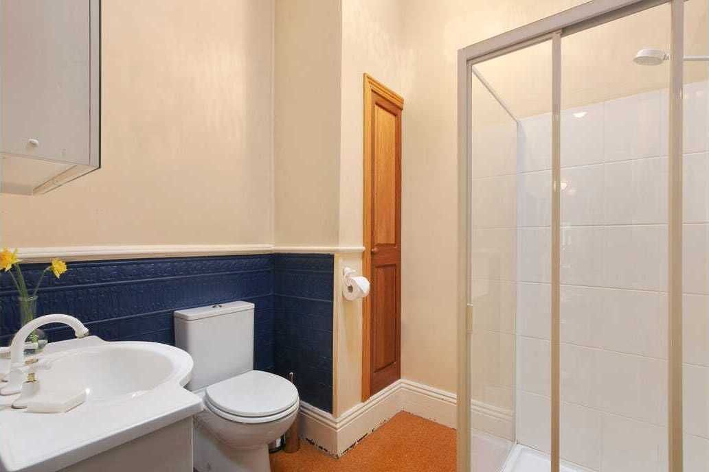 Photo of Others in Great Alpine Valley