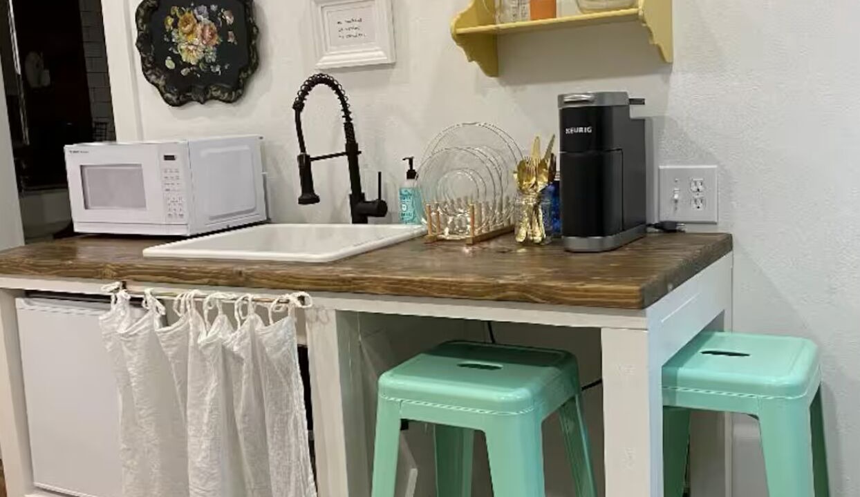 Photo of Kitchen in Sayles Blvd. Area