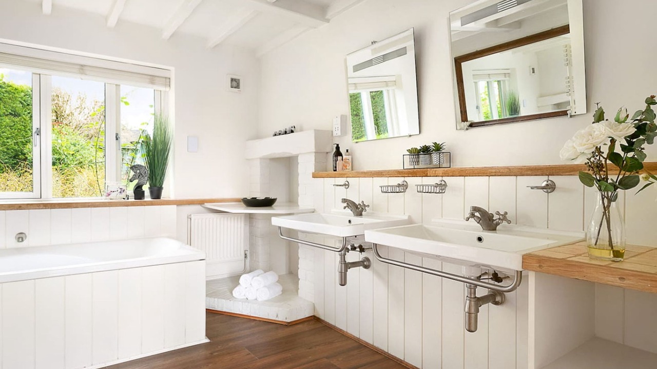 Photo of Others in Chazey Heath