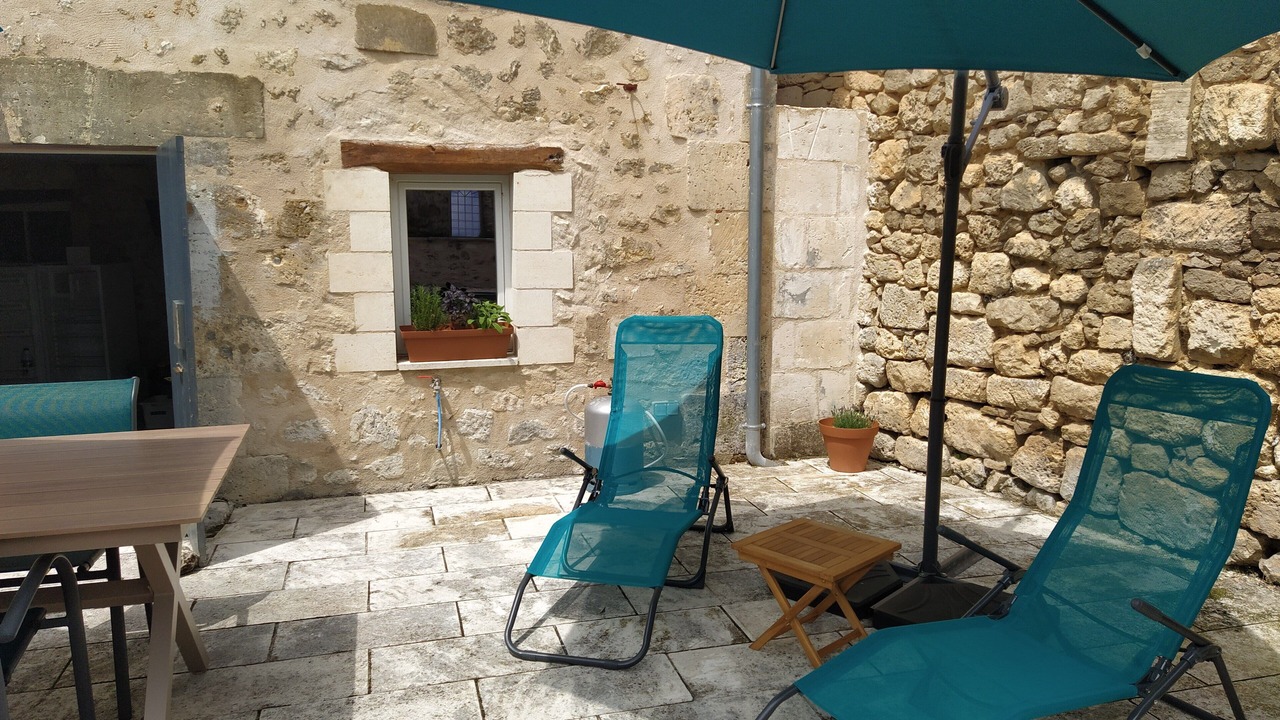 Photo of Patio Balcony in La Tour-Blanche-Cercles